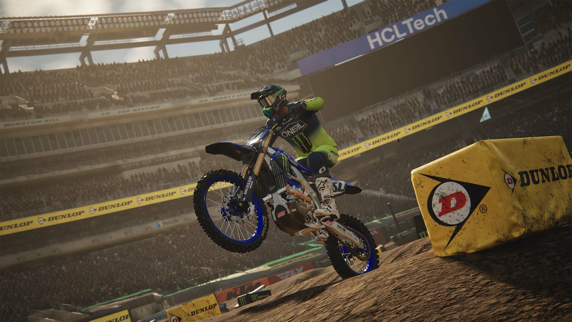 Monster Energy Supercross 25 - The Official Video Game gameplay screenshot 2